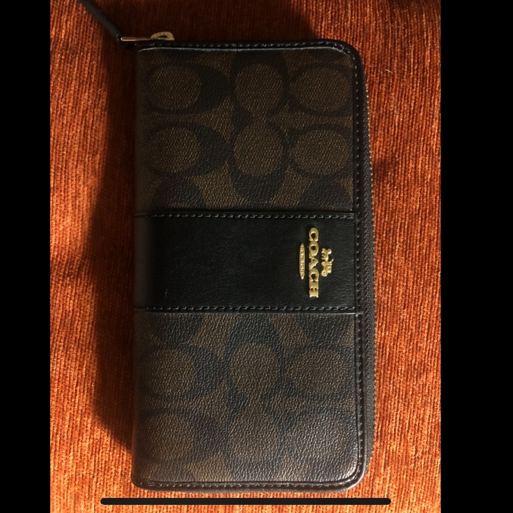 Coach Wallet (large)